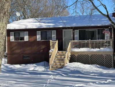 154 Roundhill Road, Dingmans Ferry, Pennsylvania 18328, USA