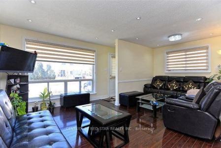 65 NEWSTEAD CRESCENT, Brampton, Ontario L6V 2A8, Canada