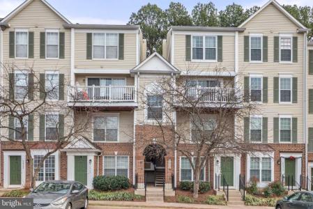 46966 Courtyard Square , 301, Sterling, Virginia 20164, USA