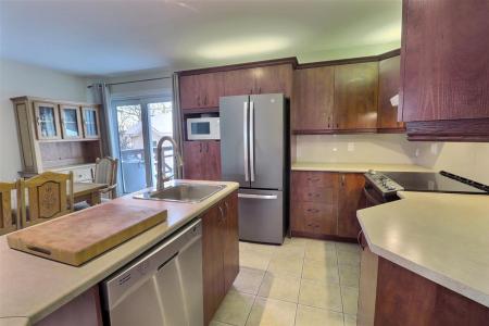 160  Rue des Abricotiers, Lévis (Desjardins), Québec G6V 8W1, Canada