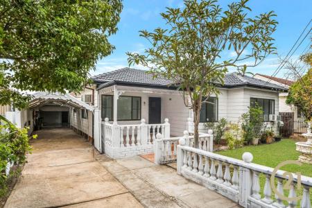 53 Weir Crescent, Lurnea, NSW 2170, Australia