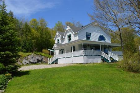 233  Ch. White, Potton, 魁北克省 J0E 1X0, 加拿大