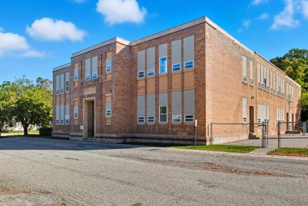 412 E. Edgerton Street, Howard City, Michigan 49329, USA