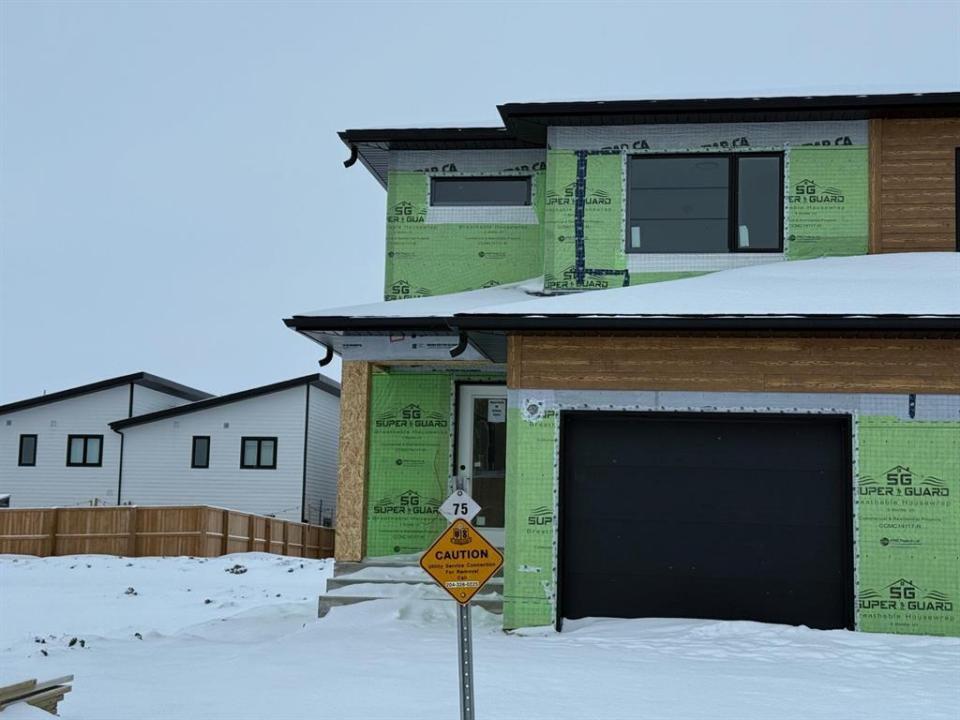 75 KOOTENAY WAY, Steinbach, Manitoba R5G 2Y1, Canada