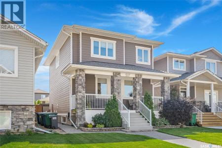 507 KLOPPENBURG CRESCENT, Saskatoon, Saskatchewan S7W 0P1, Kanada