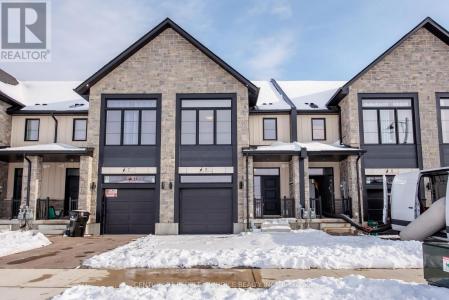 9 QUEENSBROOK CRESCENT, Cambridge, Ontario N1S 0E5, Canada