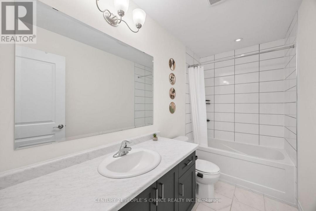 9 QUEENSBROOK CRESCENT, Cambridge, Ontario N1S 0E5, Canada