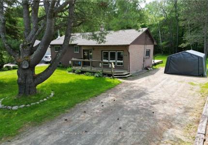 37 MCKAY STREET, Minden Hills, Ontario K0M 2K0, Kanada