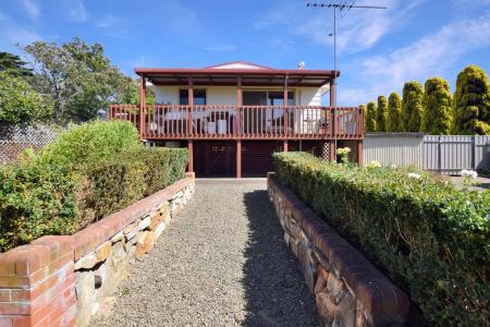 17 Lovering Street, Kingscote, SA 5223, Australia