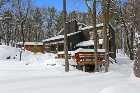 27  Ch. Ferguson, Chelsea, Quebec J9B 1X8, Canada