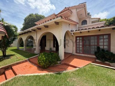 Barrio Urbari, Calle Igmiri 202, Oeste, Santa Cruz 000, Bolivia