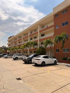 av R-8 Las Marinas, Lechería, Anzoategui 00001, Venezuela