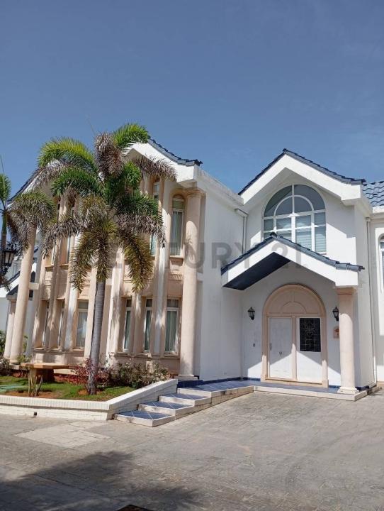 Avenida Francisco Esteban Gomez Conjunto Residencial Royal Crown, Porlamar, Nueva Esparta 00001, Venezüella