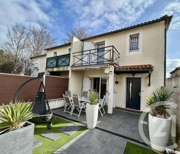 Nimes, Languedoc-Roussillon 30000, France