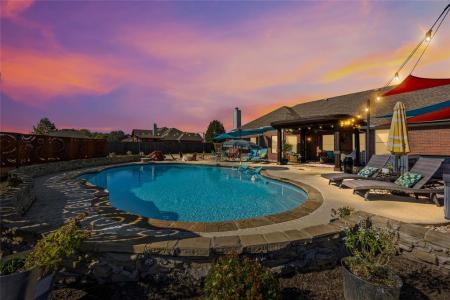 112 Springfield Lane, Red Oak, Texas 75165, USA