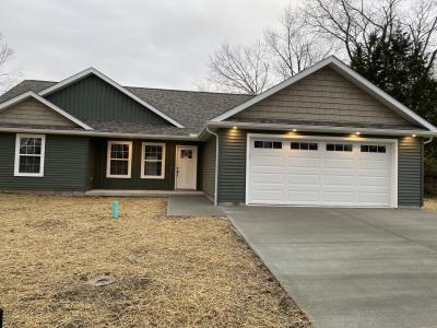 307 Schneider St, Carterville, Illinois 62918, USA