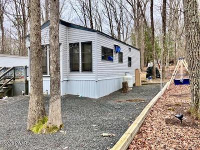 224 Locust Lake Drive, Milford, Pennsylvania 18337, USA