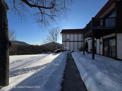 12 Skyline Drive 8 , Fishkill, NY 12524, USA