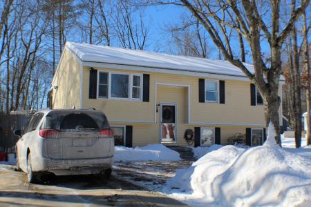 37 Woodbine Avenue, Concord, NH 03303, USA