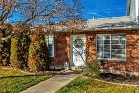 933 S Freedom Blvd #7, Provo, Utah 84601, USA