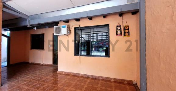 Hermes Lugo 128 , Capiatá, Central 00001, Paraguay