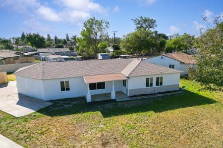 8326 Greenpoint Ave, Riverside, California 92503, Estados Unidos