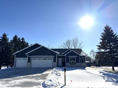 2005 E Ridge Haven Lane, Appleton, Wisconsin 54913-8962, USA