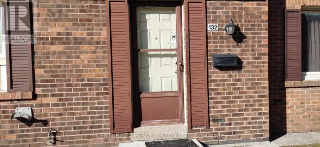 270 TIMBERBANK MAIN &2ND BOULEVARD, Toronto (l'amoreaux), Ontario M1W 2M1, Canada