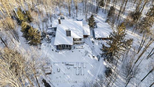 4074 ST. JOHN'S SIDE ROAD, Whitchurch-Stouffville-, Ontario L4A 2T7, Canada