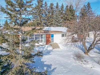 2245 LYNDALE DRIVE, Brandon, Manitoba R7A 7K7, Canadá