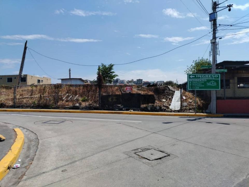 santa cecilia 1 callejon 16 D NO MANZANA 88 6, Guayaquil, Guayas 00001, 에쿠아도르