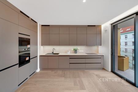 1, Komunardů, Praha, Území Hlavního Města Prahy 17000, Czech Republic