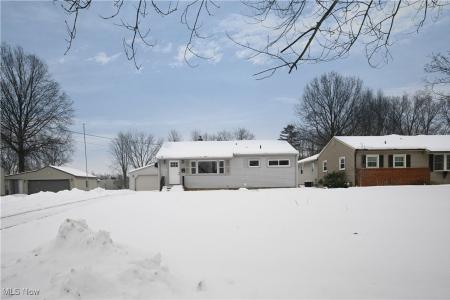 325 S Inglewood Avenue, Austintown, Ohio 44515, USA