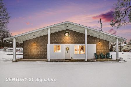 14815 Gratiot, Saginaw, Michigan 48626, USA