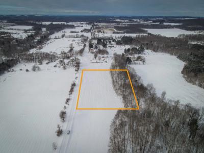 V/L W. Johnson Road, Shelby, Michigan 49455, USA