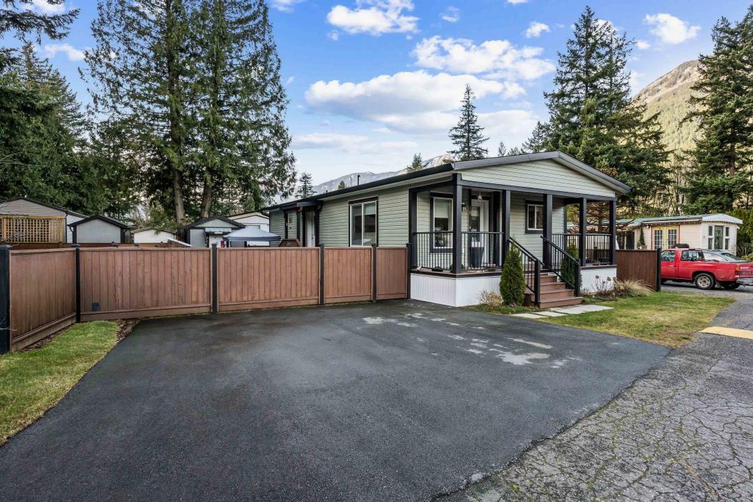 63071 FLOOD HOPE ROAD, Hope, British Columbia V0X 1L2, Canada