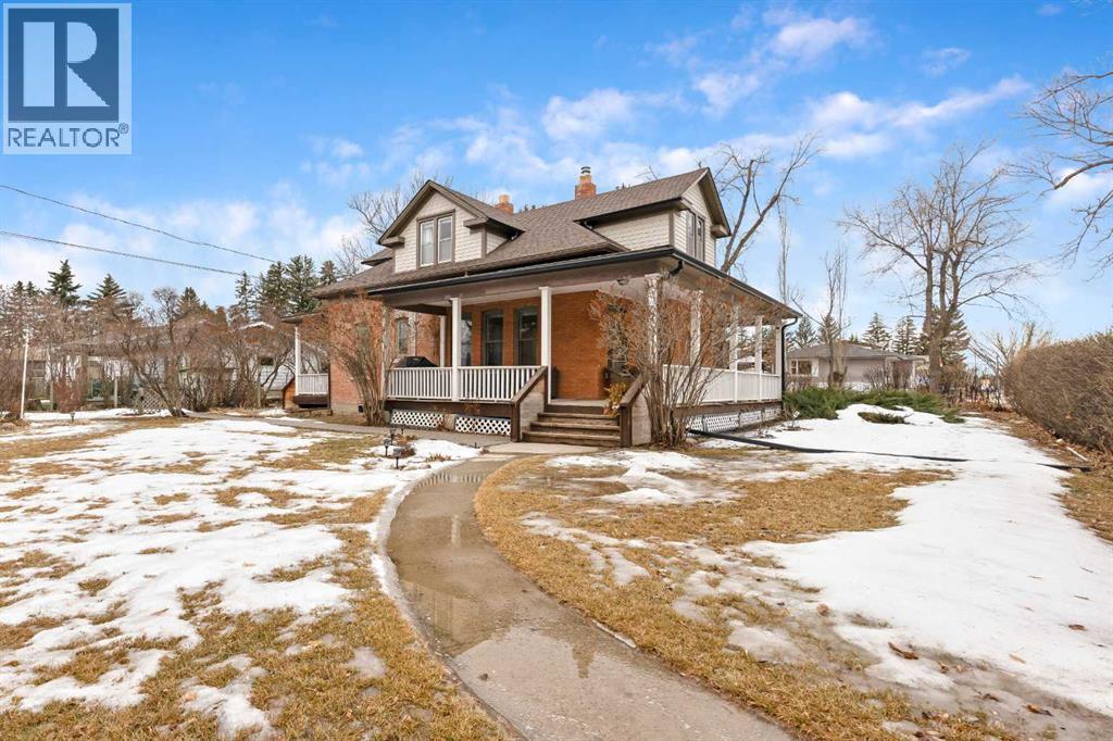 725 MACLEOD TRAIL SOUTHWEST, High River, Alberta T1V 1B8, Canada