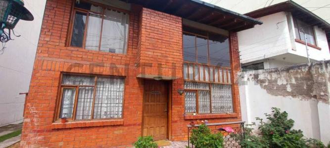 Calle Ultimas Noticias y Universo S/N, Quito, Pichincha 00001, Ecuador