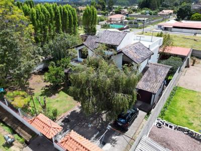 La Luz y Mercurios esq S/N, Quito, Pichincha 00001, Ecuador