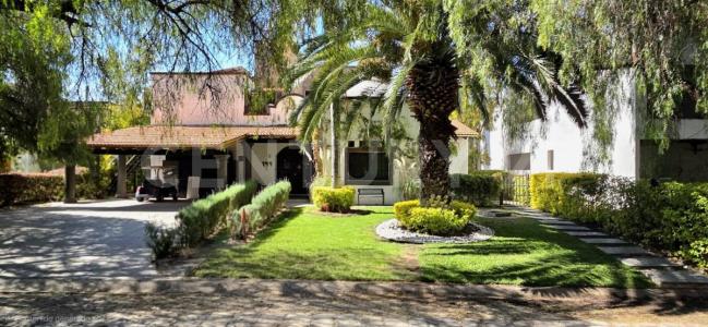 Circuito Balvanera Polo & Contry Club 149,, Corregidora, 克雷塔罗 76915, 墨西哥