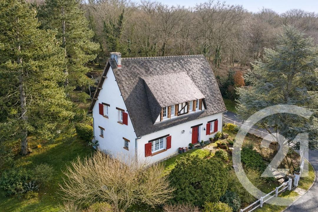 Anet, サントル=ヴァル・ド・ロワール 28260, アキタン