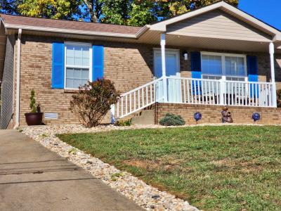 345 Donna Dr, Clarksville, Tennessee 37042, USA