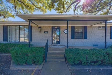 3306 Sharpview Lane, Dallas, Texas 75228, USA