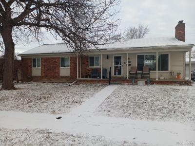 23175 Gladhill Lane, St. Clair Shores, Michigan 48080, USA