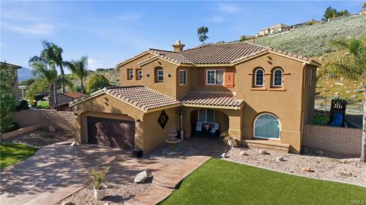 16180 Angel Canyon Drive, Riverside, California 92503, USA