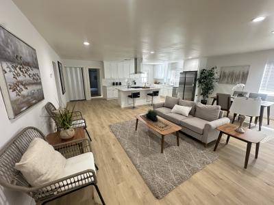 5344 Adenmoor, Lakewood, California 90713, USA