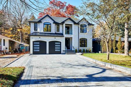 24 LARWOOD BOULEVARD, Toronto, Ontario M1M 2M5, Canada
