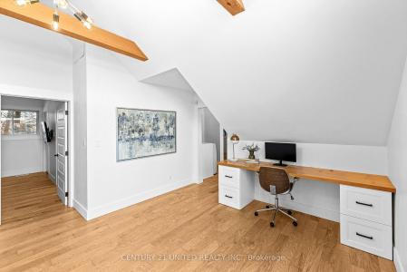 7 RESORT LANE, Kawartha Lakes, Ontario K0L 2W0, Canada