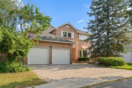33 AUTUMN WAY, Aurora, Ontario L4G 4P2, Canada
