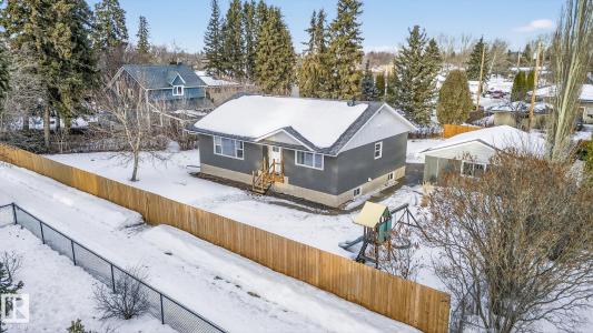 5 LANGLEY DRIVE, Fort Saskatchewan, 阿尔伯塔 T8L 2L7, 加拿大
